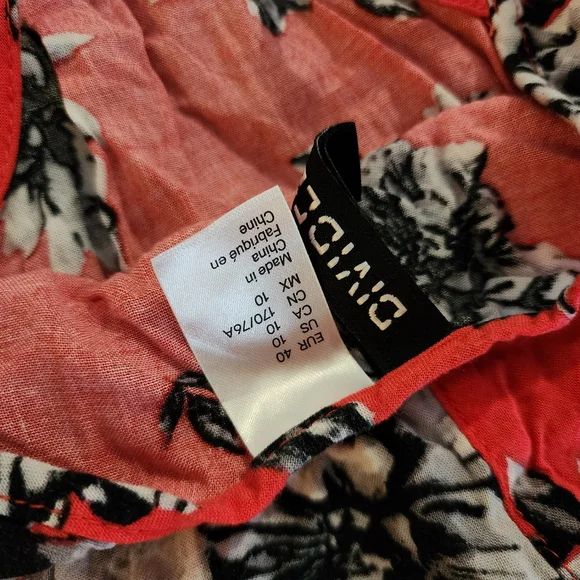 2 Cute Rompers - Picture 2 of 12